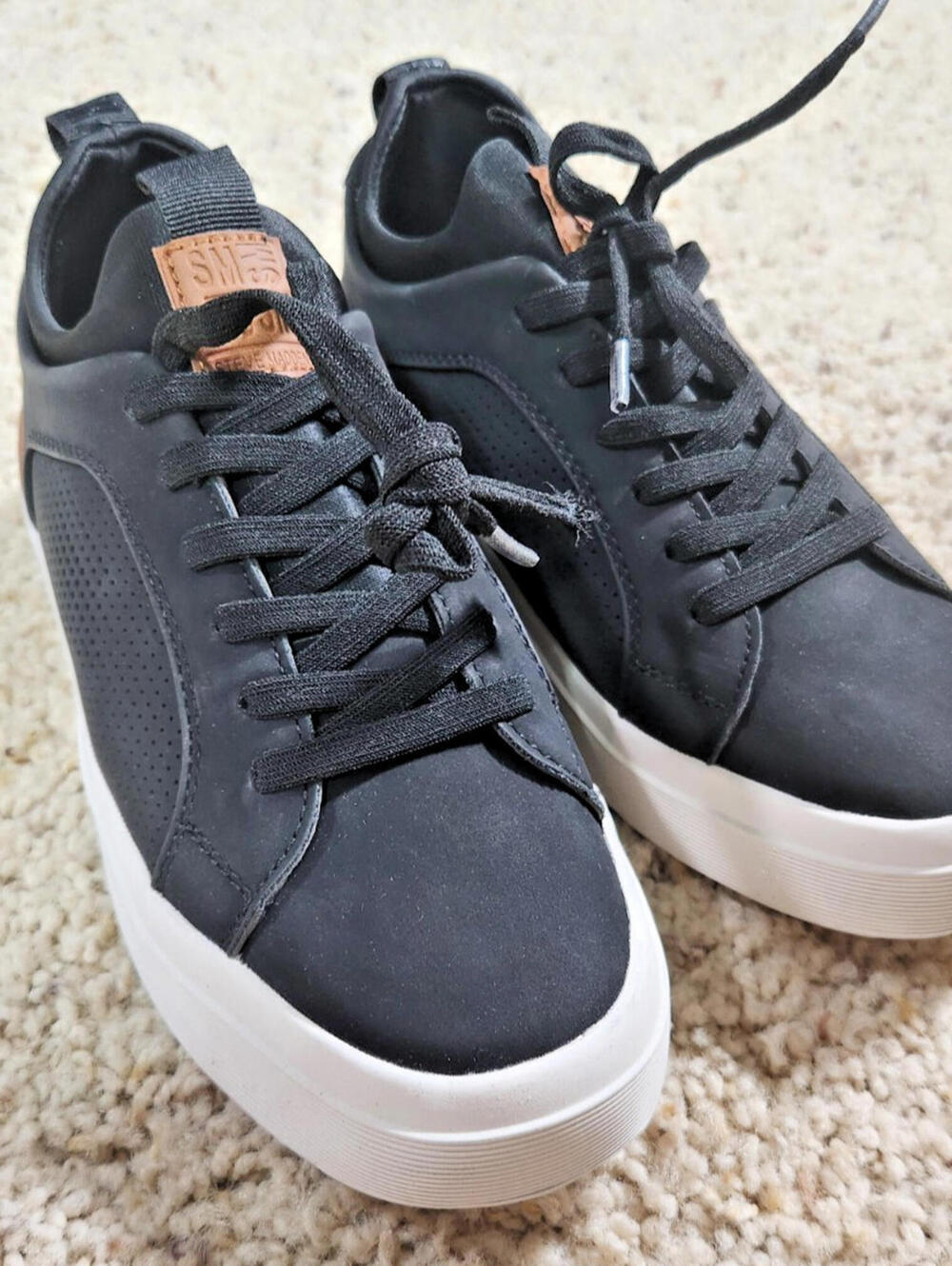 NEW $89 Steve Madden "Boasys" Blue Sneakers Size 7.5